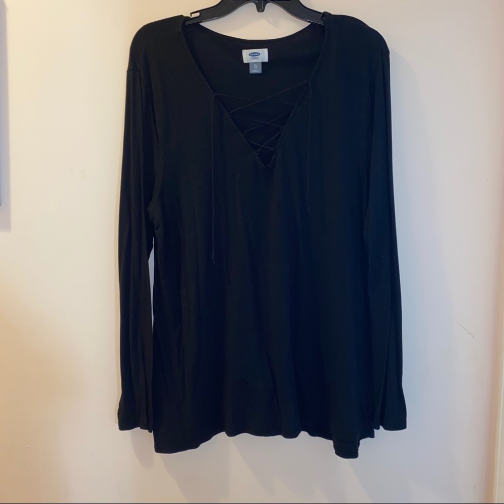 Old Navy black long sleeve shirt